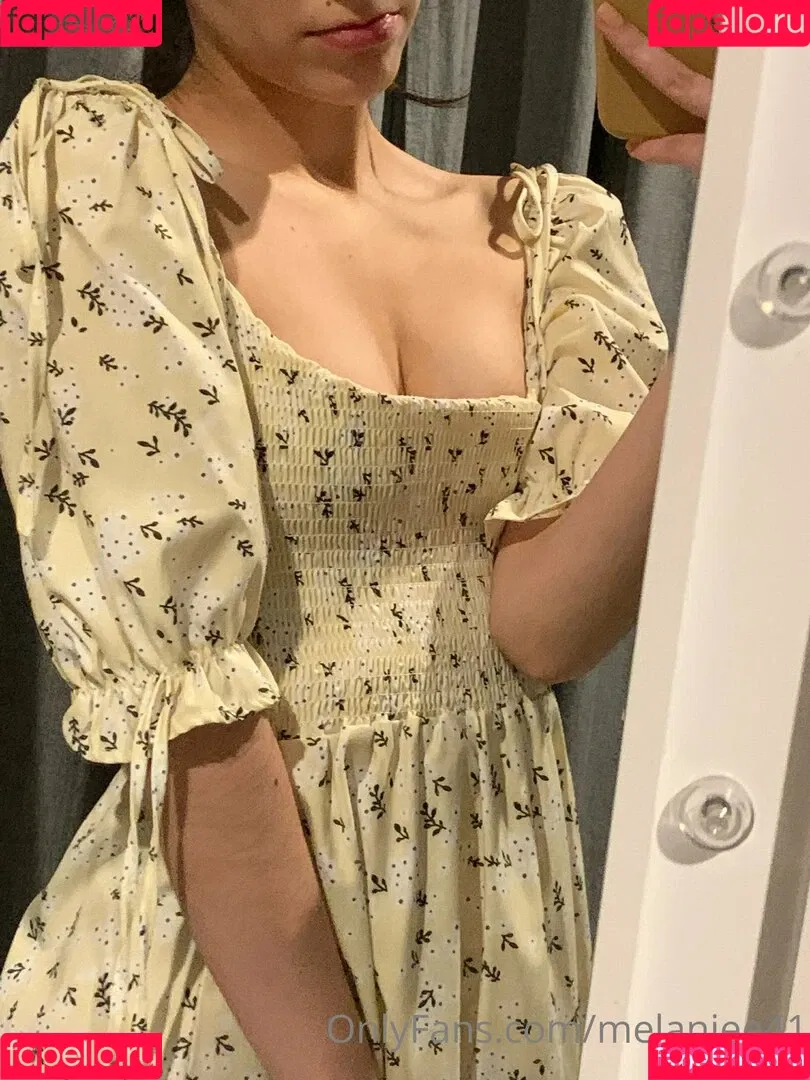 melaniee41 Onlyfans Photo Gallery 