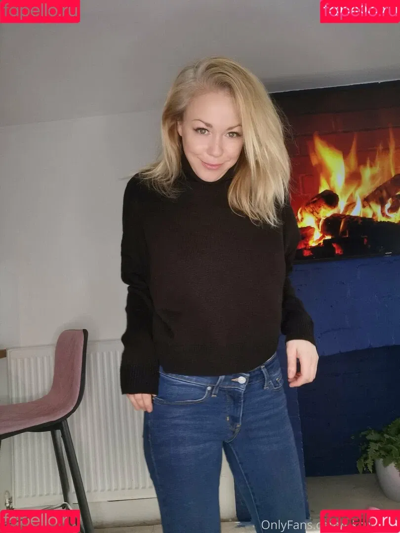 ukcutegirl Onlyfans Photo Gallery 