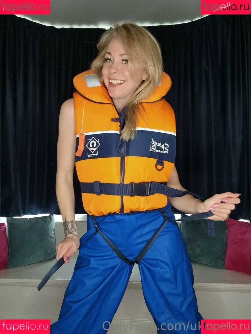 ukcutegirl Onlyfans Photo Gallery 