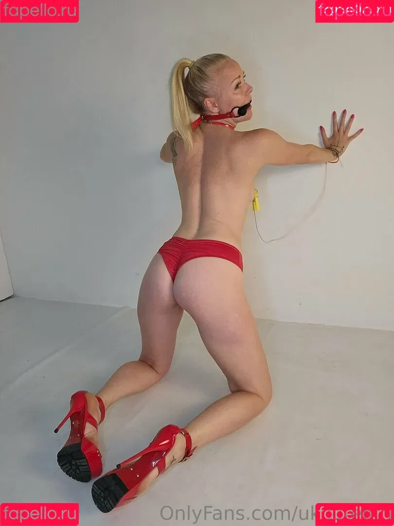 ukcutegirl Onlyfans Photo Gallery 