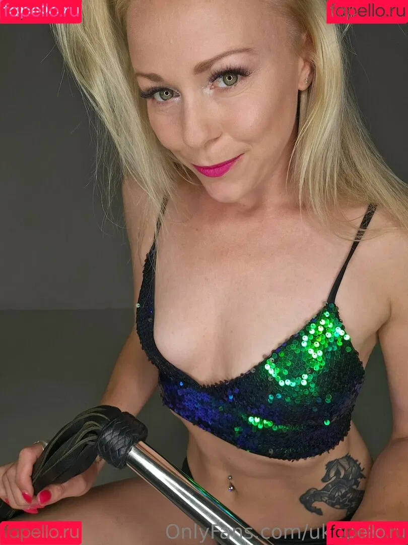 ukcutegirl Onlyfans Photo Gallery 