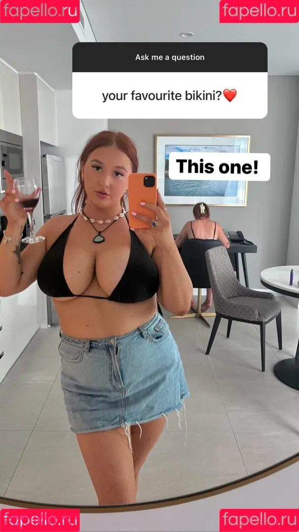 Hayley Aurisch Onlyfans Photo Gallery 