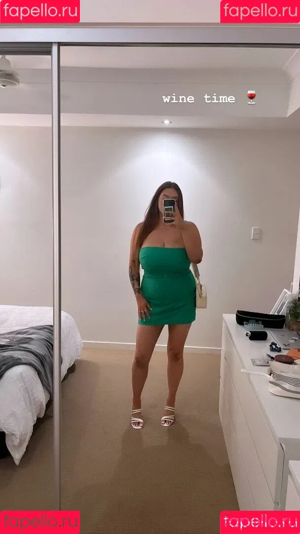 Hayley Aurisch Onlyfans Photo Gallery 