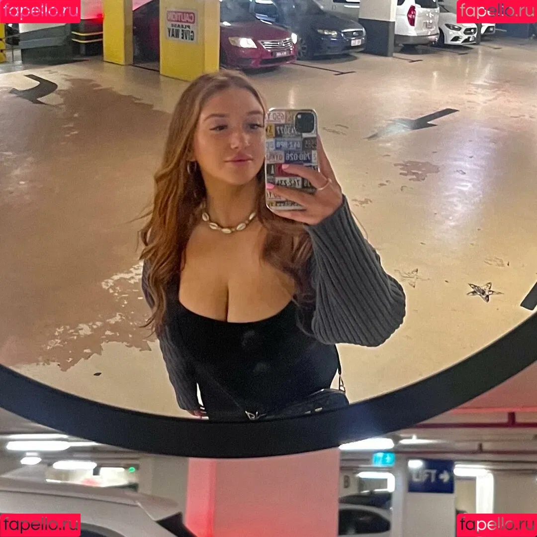 Hayley Aurisch Onlyfans Photo Gallery 