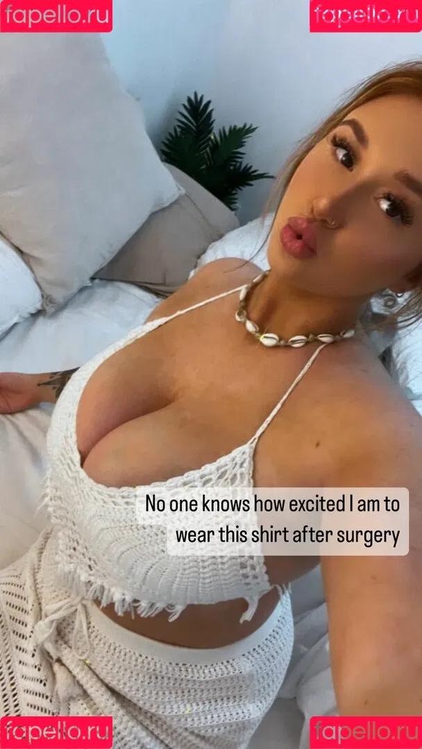 Hayley Aurisch Onlyfans Photo Gallery 