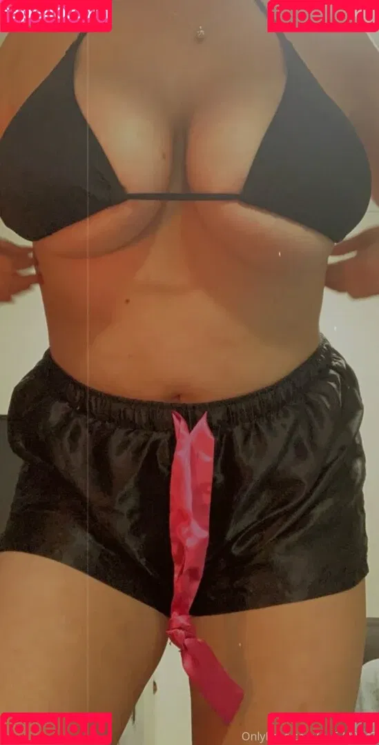 Hayley Aurisch Onlyfans Photo Gallery 