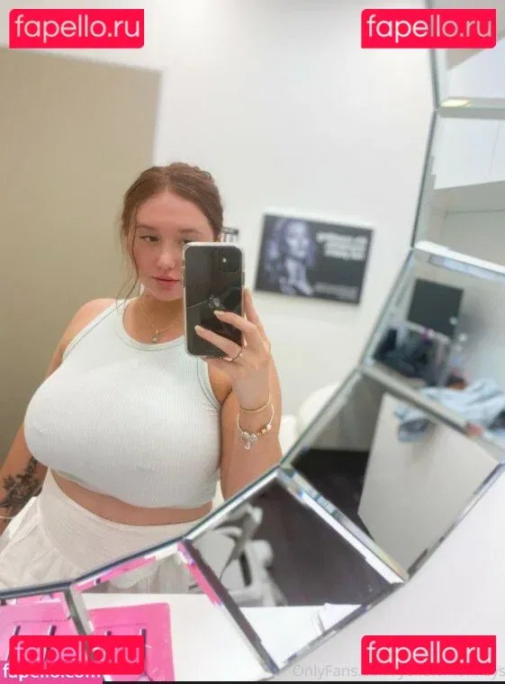 Hayley Aurisch Onlyfans Photo Gallery 