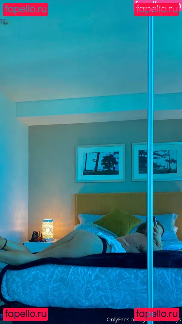 Hayley Aurisch Onlyfans Photo Gallery 