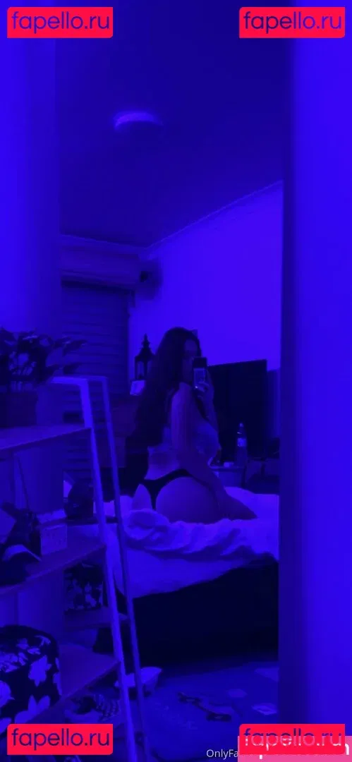 Hayley Aurisch Onlyfans Photo Gallery 