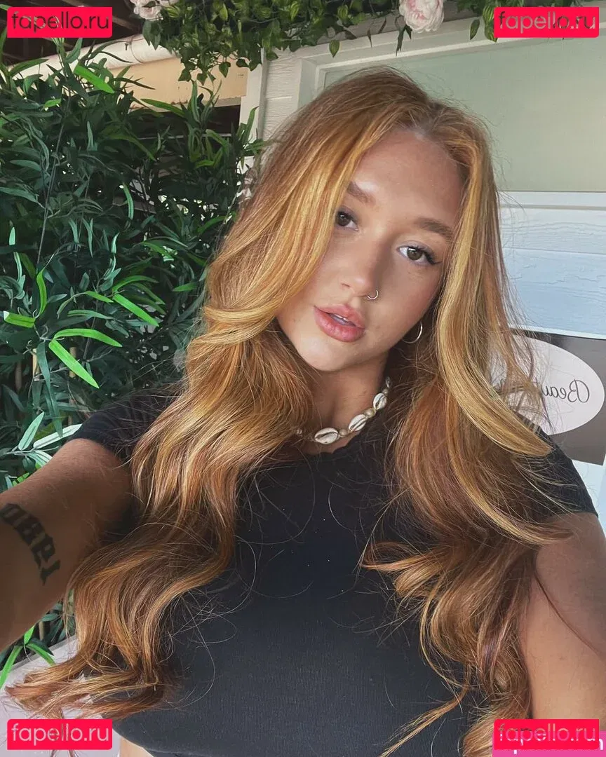 Hayley Aurisch Onlyfans Photo Gallery 