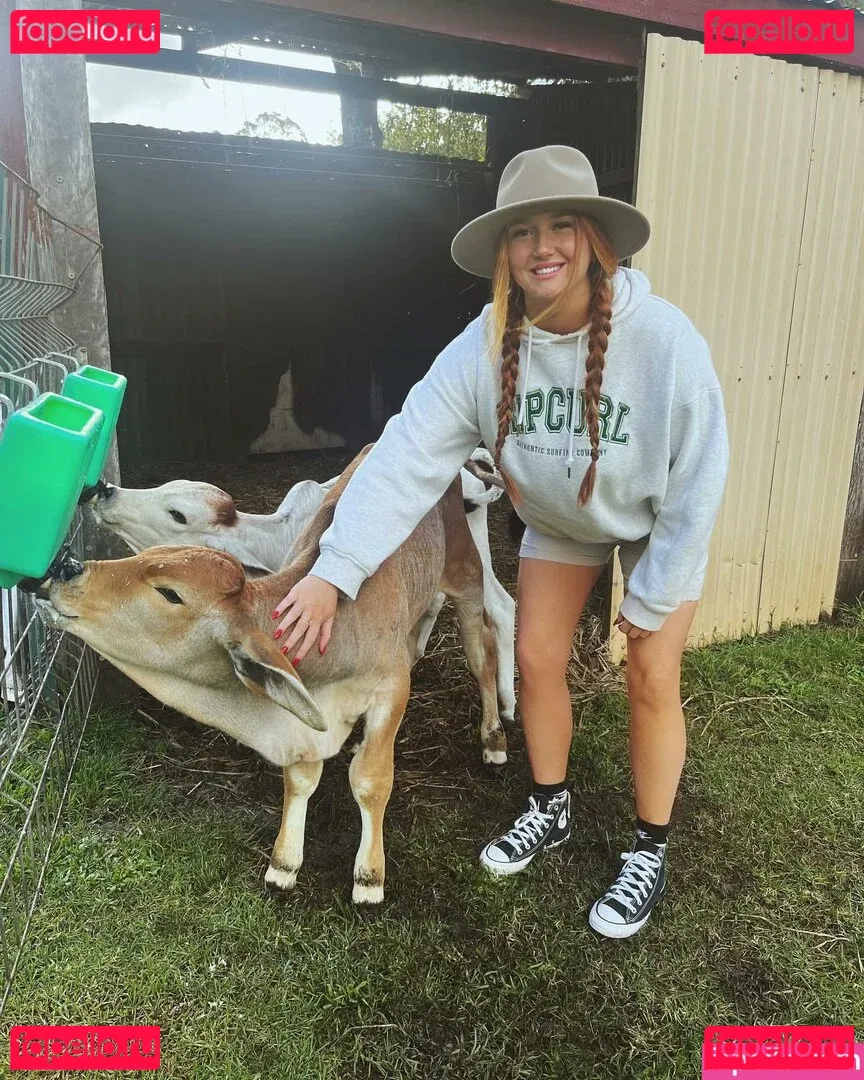 Hayley Aurisch Onlyfans Photo Gallery 