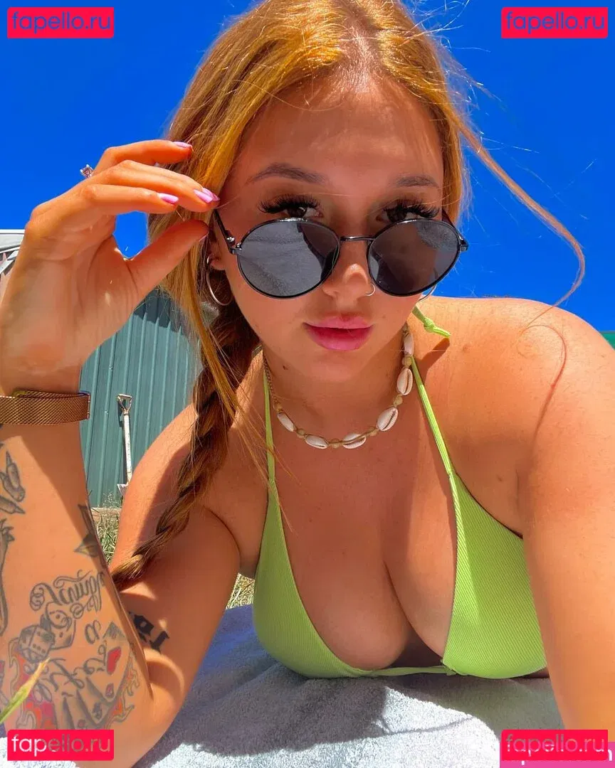 Hayley Aurisch Onlyfans Photo Gallery 