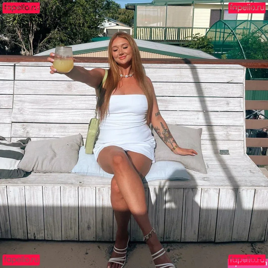 Hayley Aurisch Onlyfans Photo Gallery 