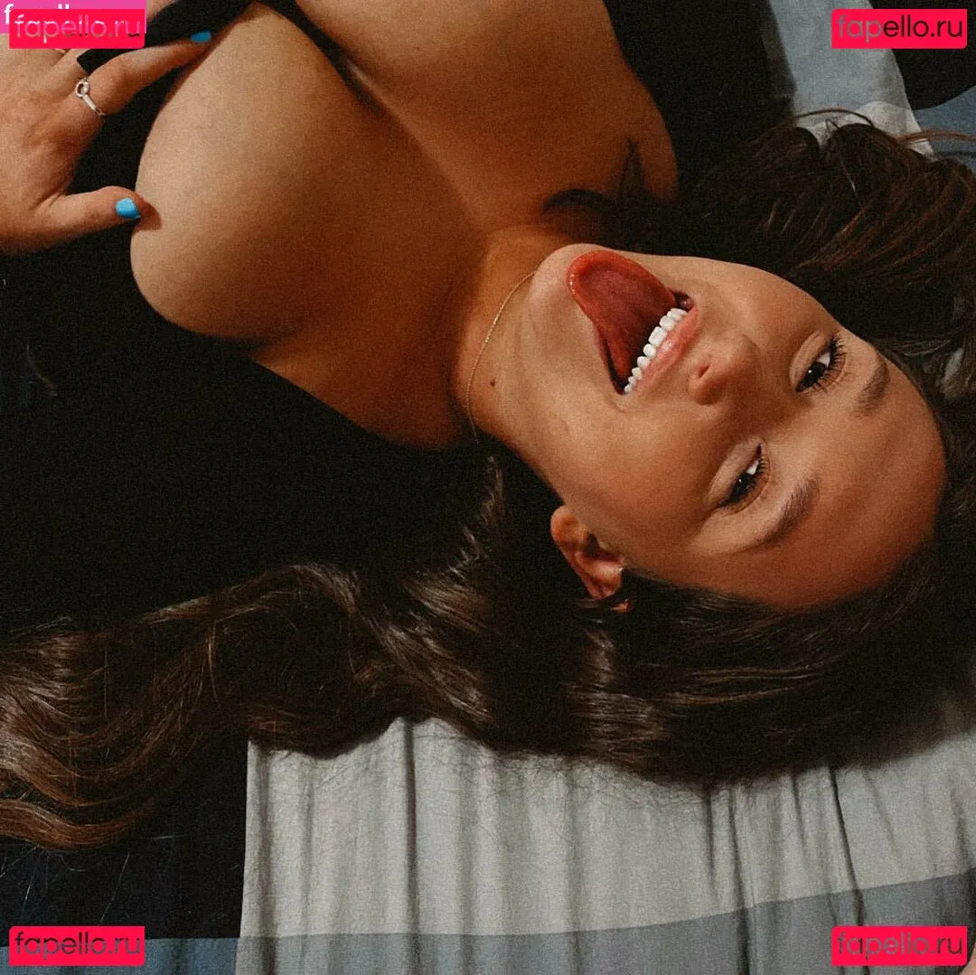 Hayley Aurisch Onlyfans Photo Gallery 