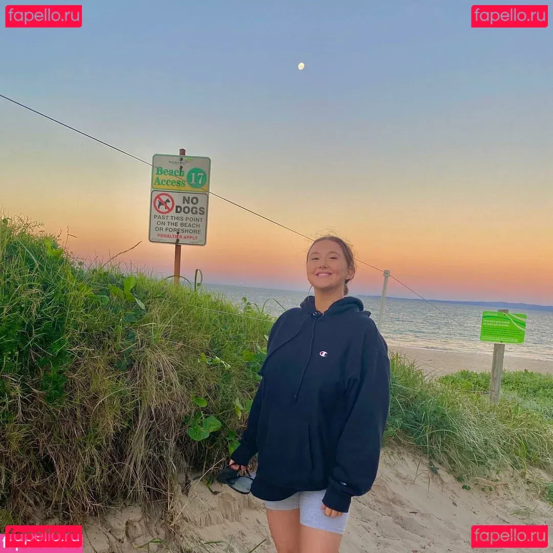 Hayley Aurisch Onlyfans Photo Gallery 