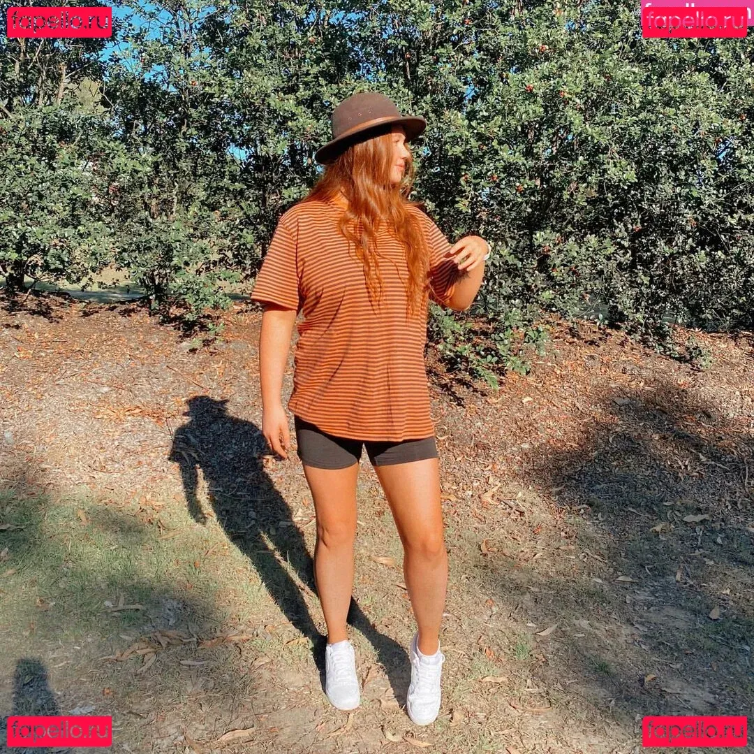 Hayley Aurisch Onlyfans Photo Gallery 