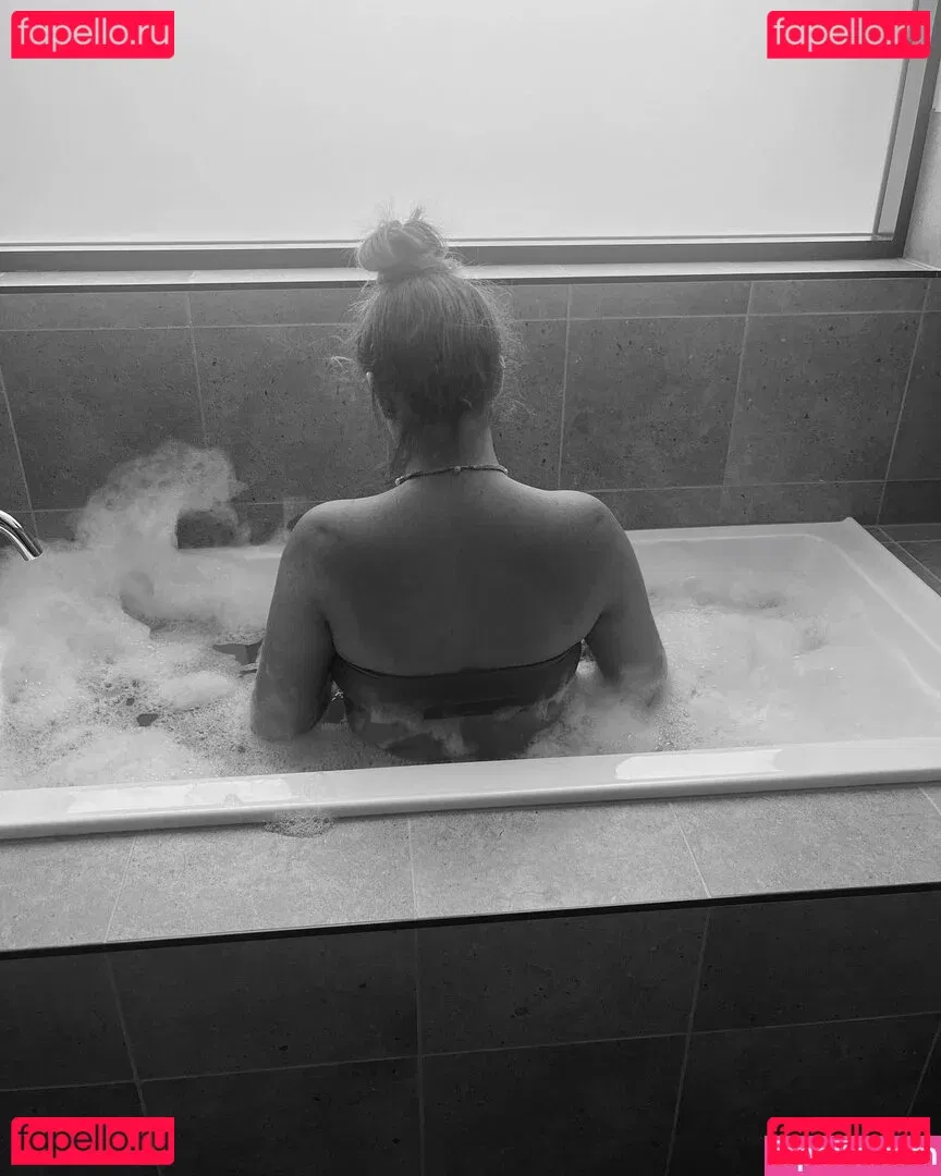 Hayley Aurisch Onlyfans Photo Gallery 