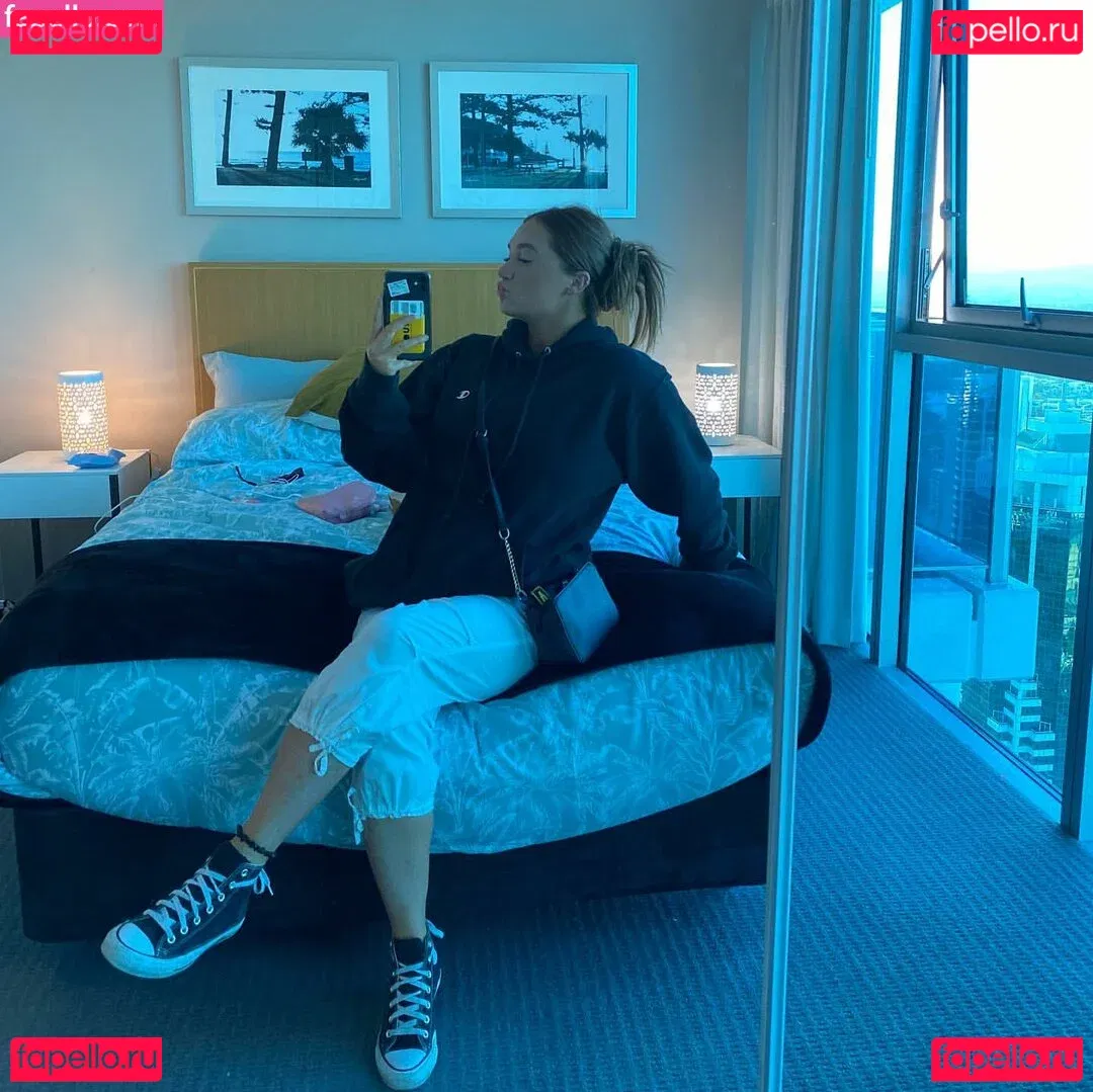 Hayley Aurisch Onlyfans Photo Gallery 