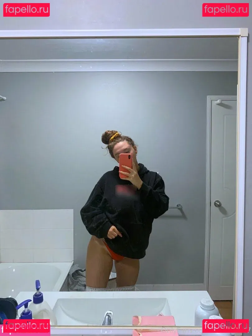 Hayley Aurisch Onlyfans Photo Gallery 