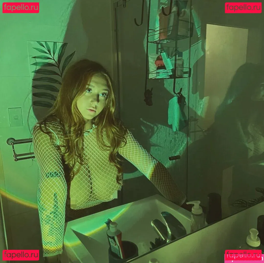 Hayley Aurisch Onlyfans Photo Gallery 