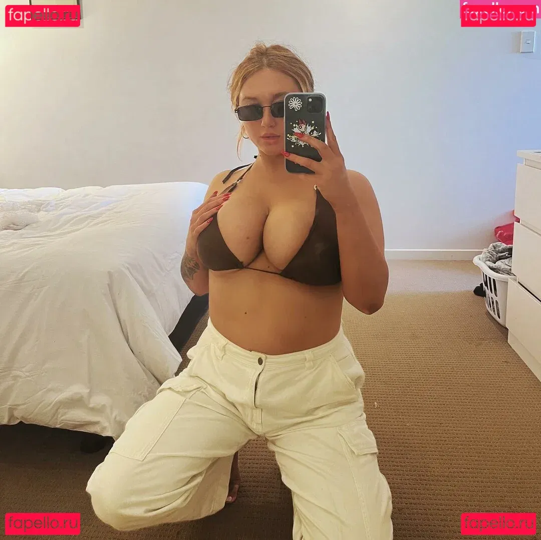 Hayley Aurisch Onlyfans Photo Gallery 