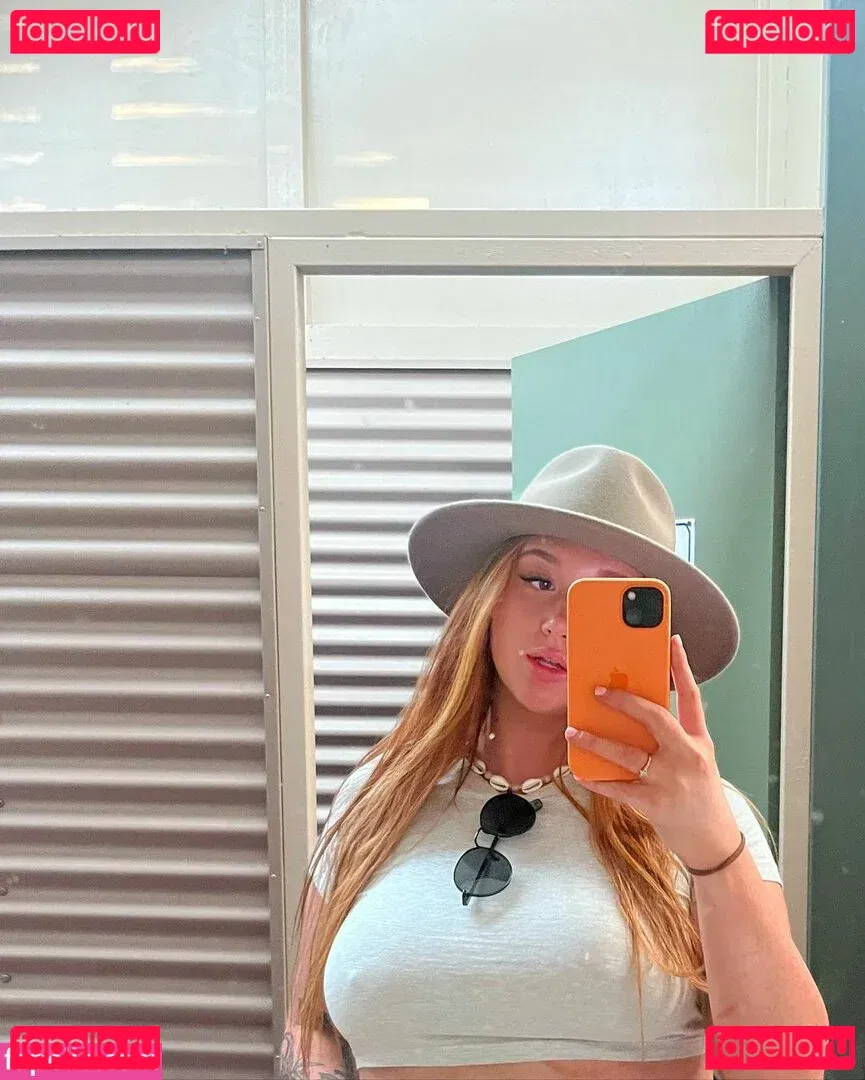 Hayley Aurisch Onlyfans Photo Gallery 