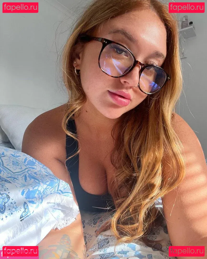 Hayley Aurisch Onlyfans Photo Gallery 