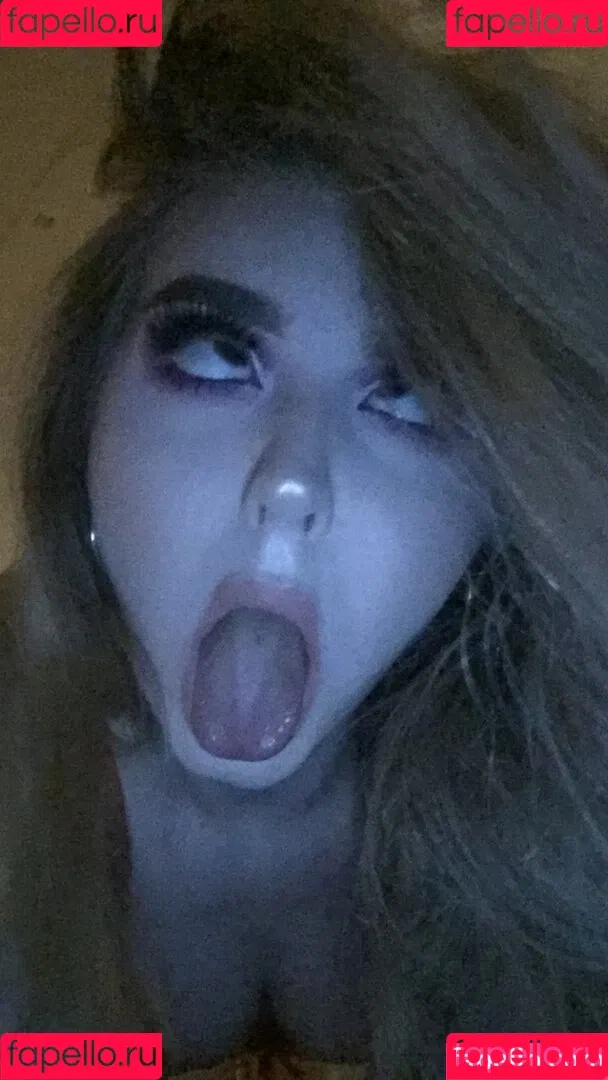 emilymcnessie Onlyfans Photo Gallery 