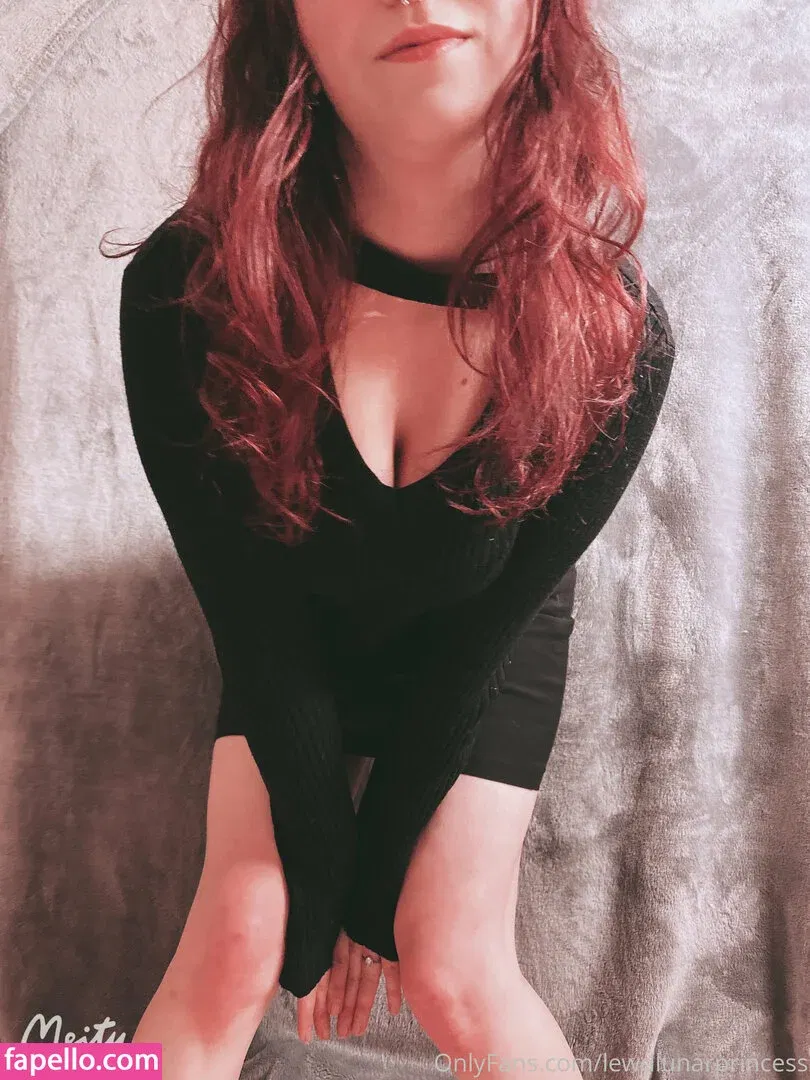 lewdlunarprincess Onlyfans Photo Gallery 