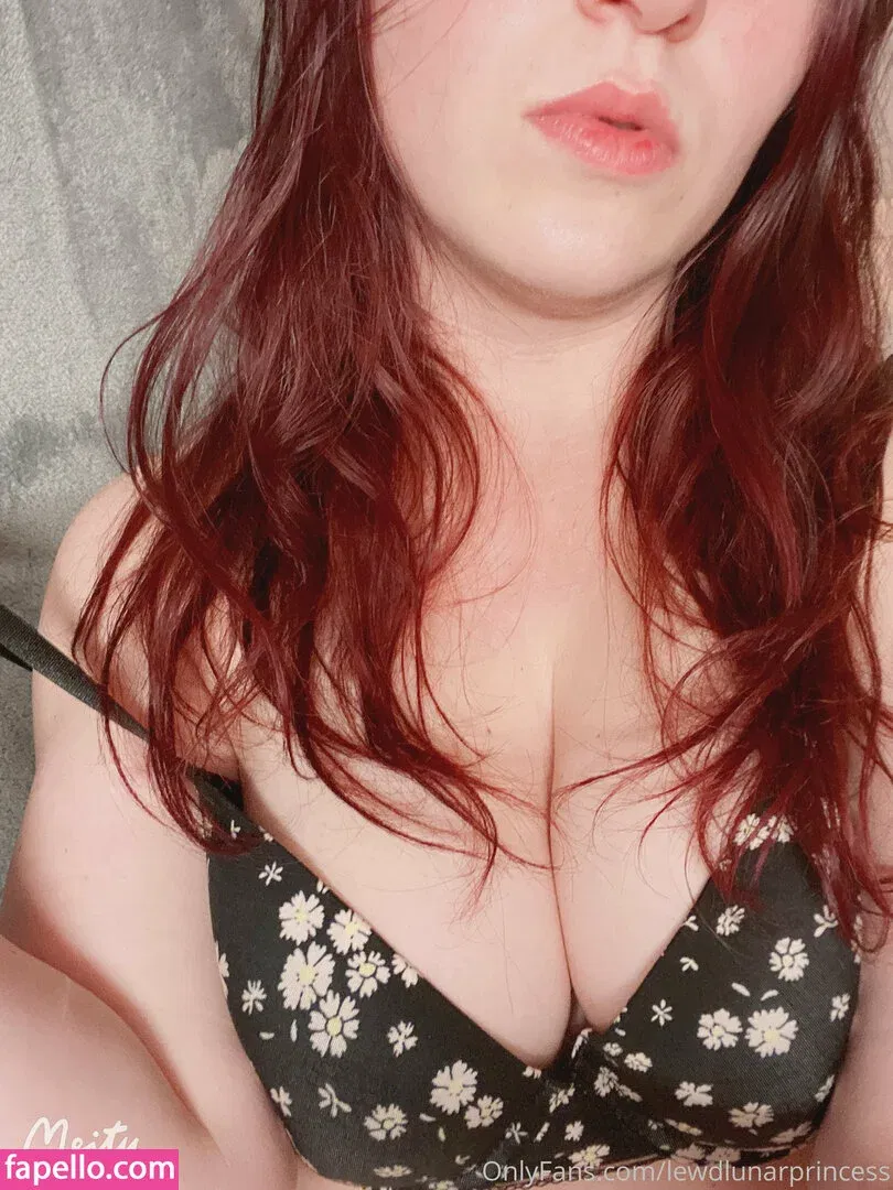 lewdlunarprincess Onlyfans Photo Gallery 