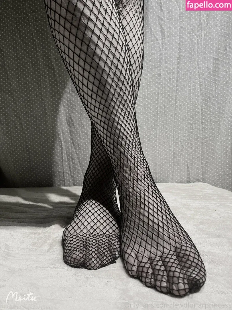 lewdlunarprincess Onlyfans Photo Gallery 