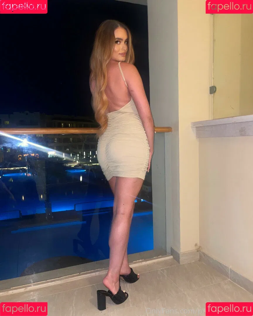 Your Brat Onlyfans Photo Gallery 