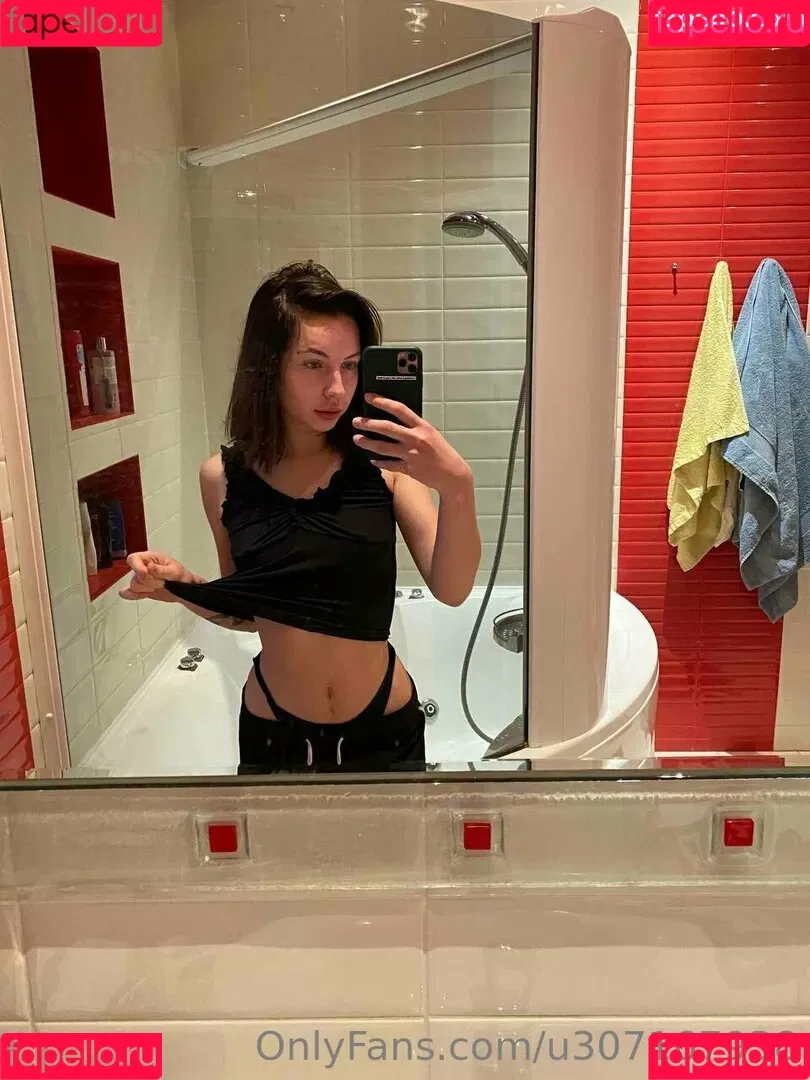 kira_kitsune Onlyfans Photo Gallery 