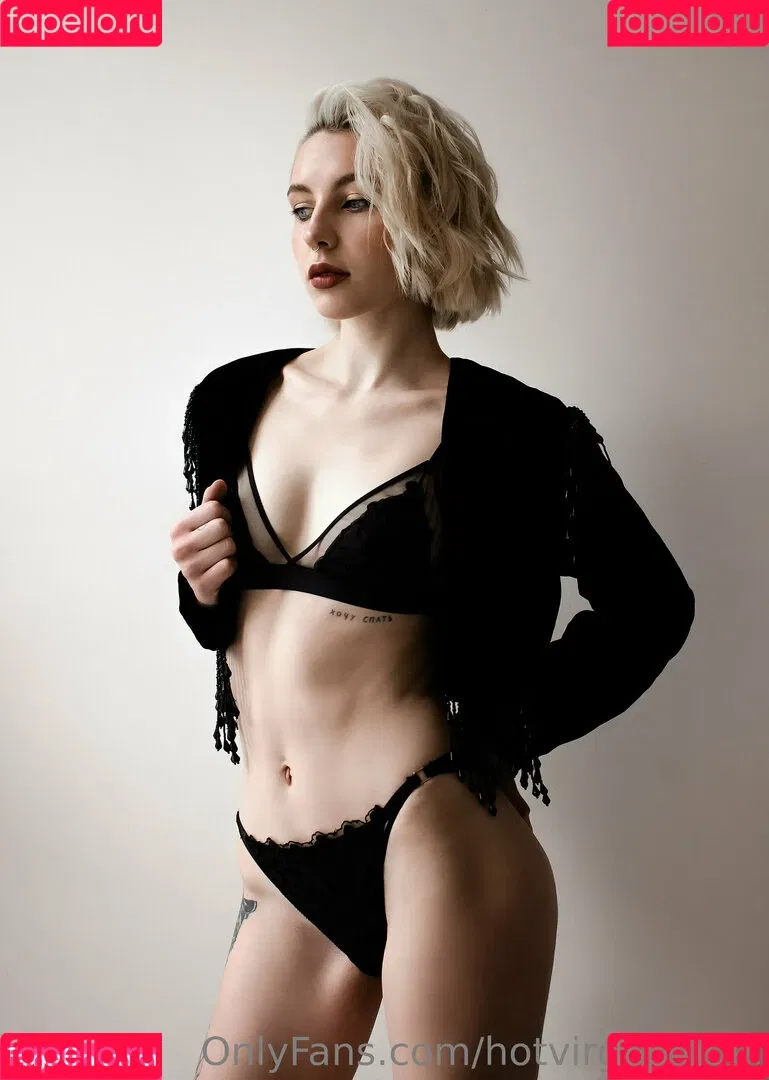 kira_kitsune Onlyfans Photo Gallery 