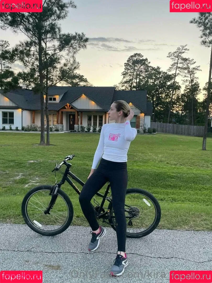 kira_kitsune Onlyfans Photo Gallery 
