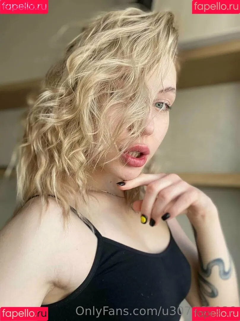 kira_kitsune Onlyfans Photo Gallery 