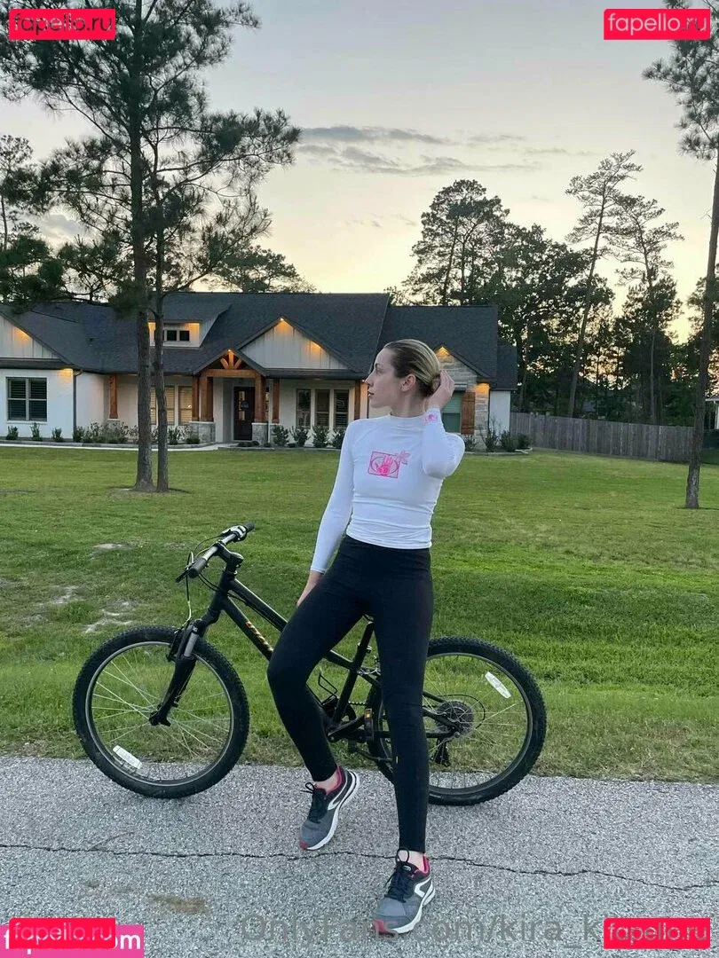 kira_kitsune Onlyfans Photo Gallery 