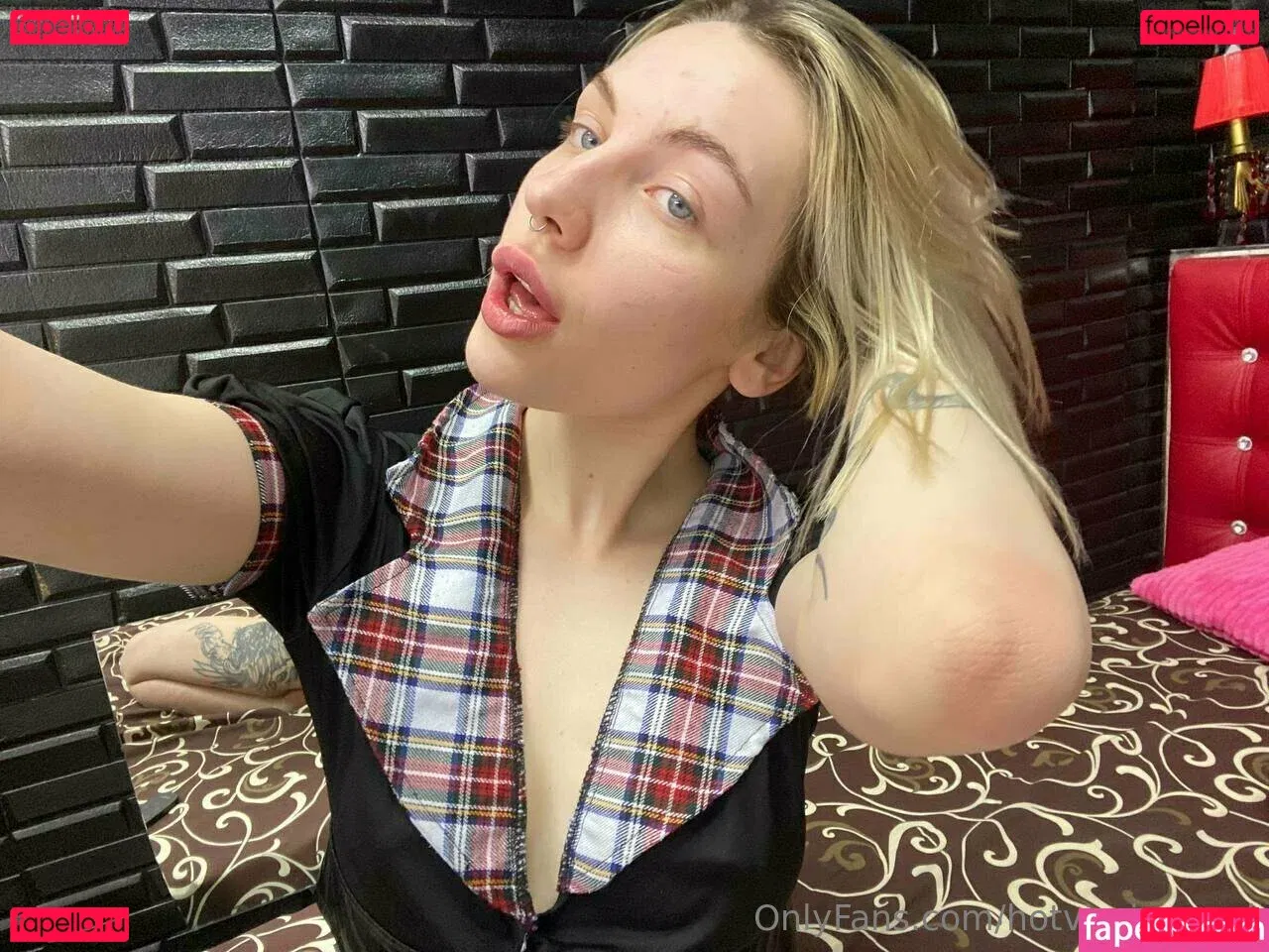 kira_kitsune Onlyfans Photo Gallery 