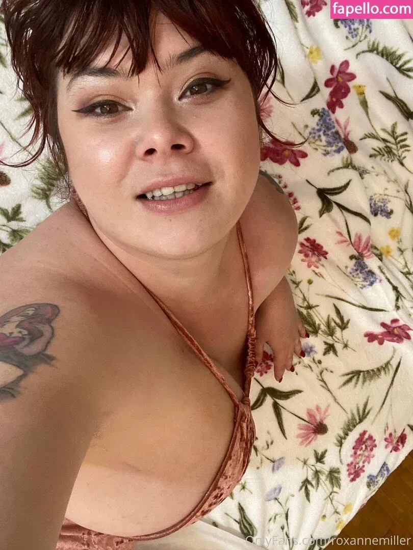 roxannemiller Onlyfans Photo Gallery 