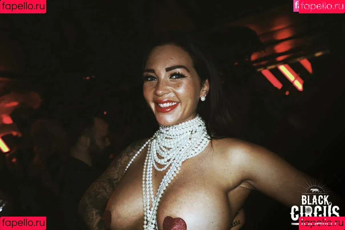 Gogo Stripper Onlyfans Photo Gallery 