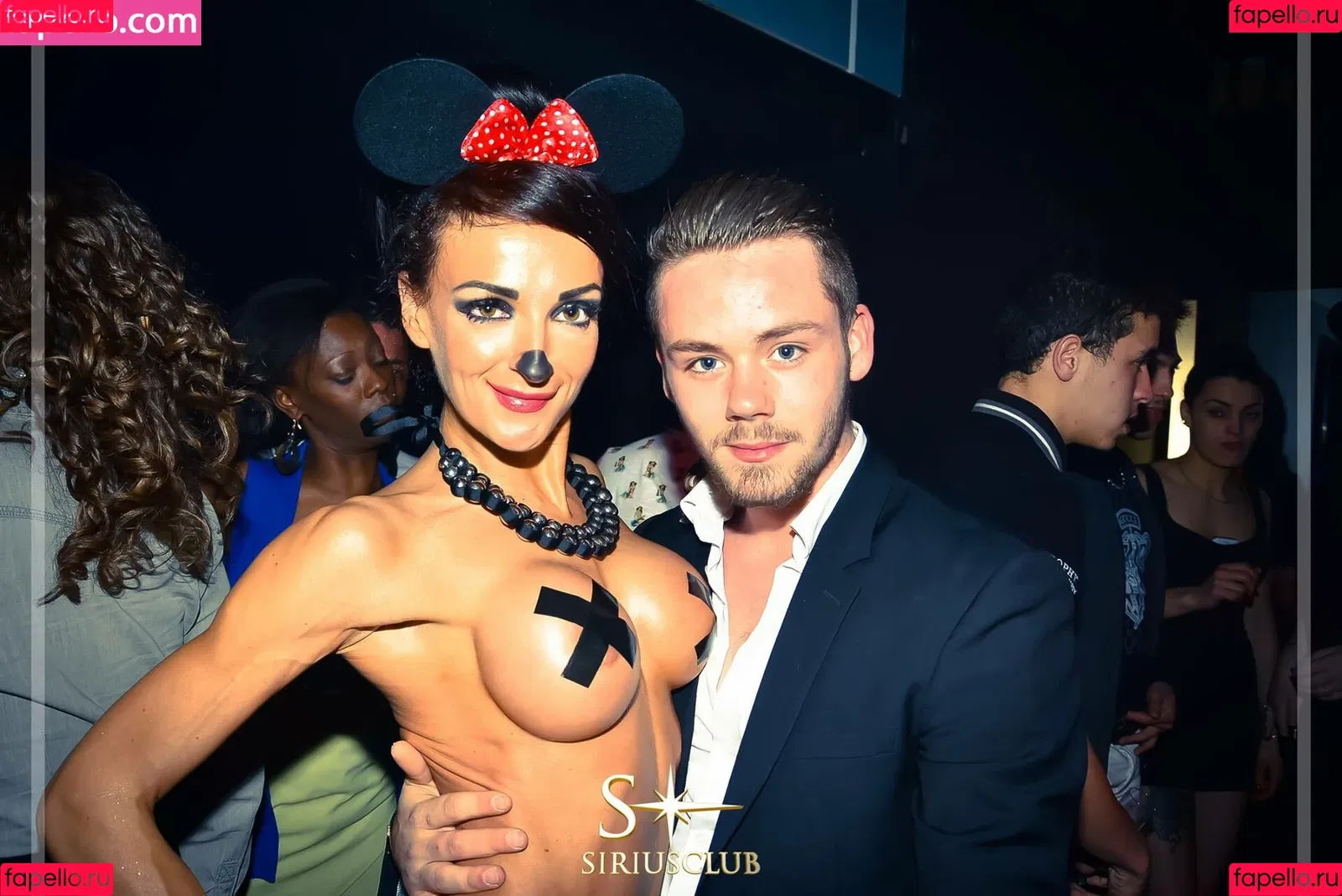 Gogo Stripper Onlyfans Photo Gallery 