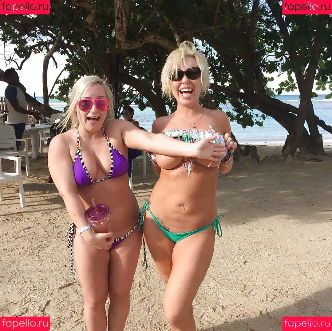 Gogo Stripper Onlyfans Photo Gallery 