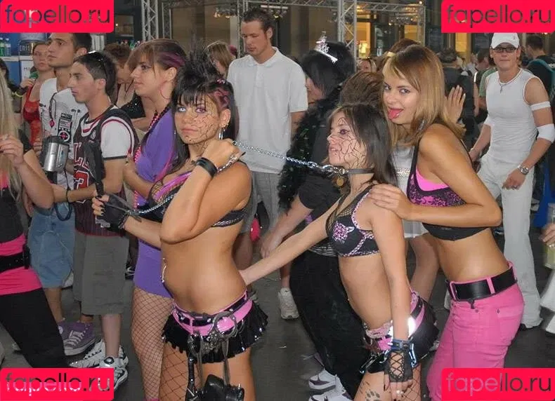 Gogo Stripper Onlyfans Photo Gallery 