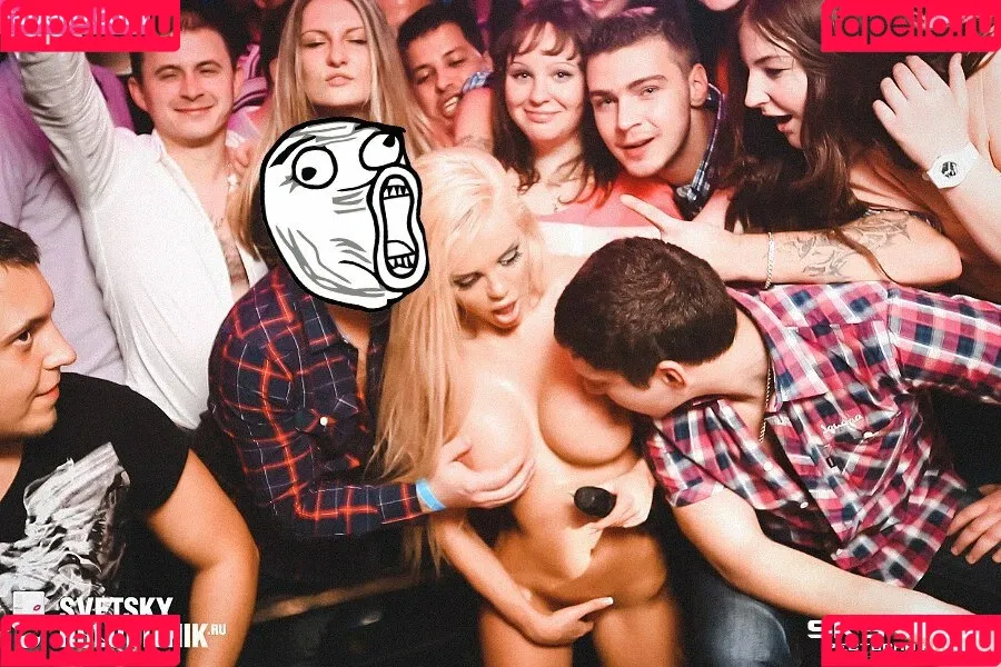 Gogo Stripper Onlyfans Photo Gallery 