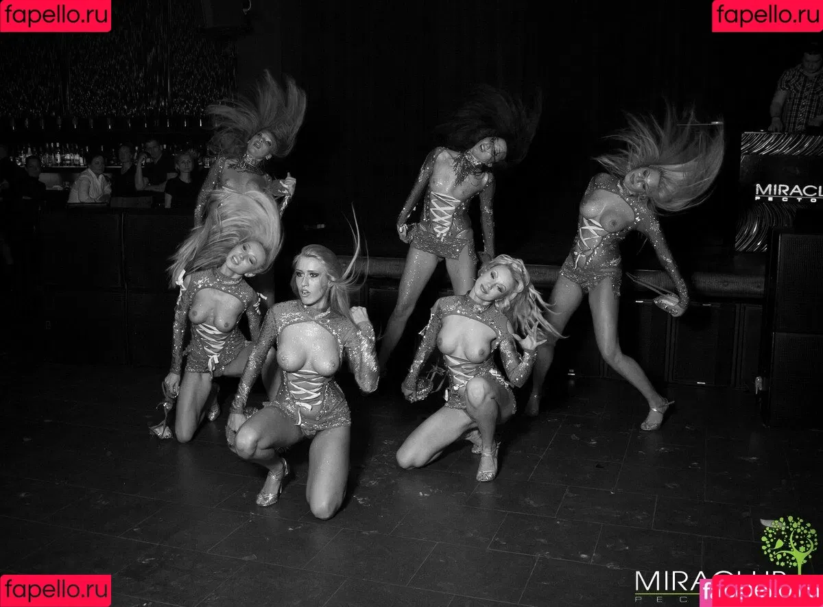 Gogo Stripper Onlyfans Photo Gallery 