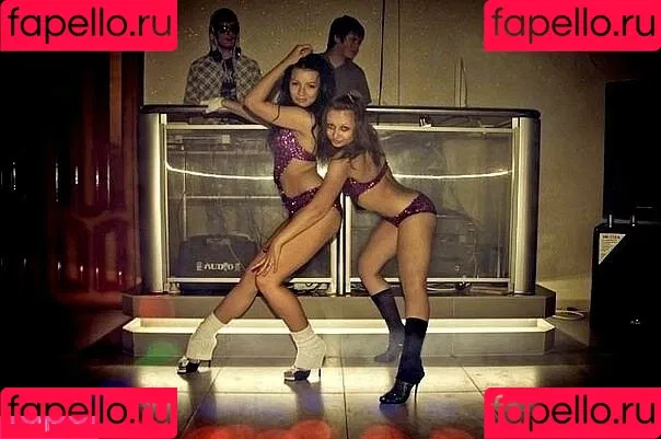 Gogo Stripper Onlyfans Photo Gallery 