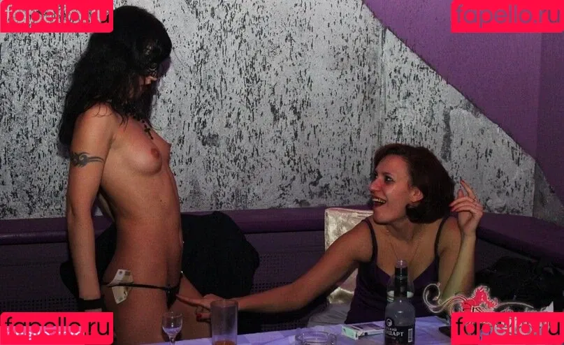 Gogo Stripper Onlyfans Photo Gallery 