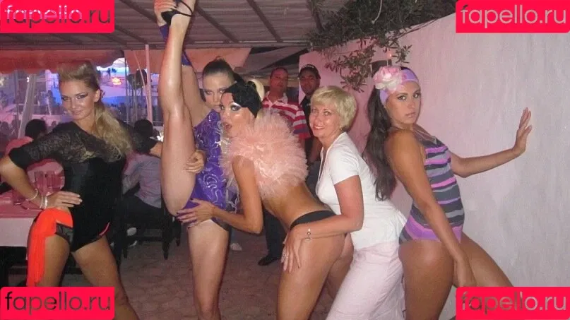 Gogo Stripper Onlyfans Photo Gallery 