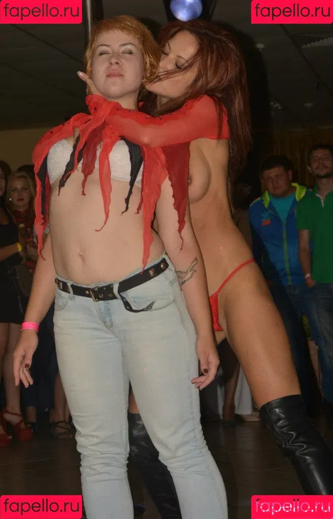 Gogo Stripper Onlyfans Photo Gallery 