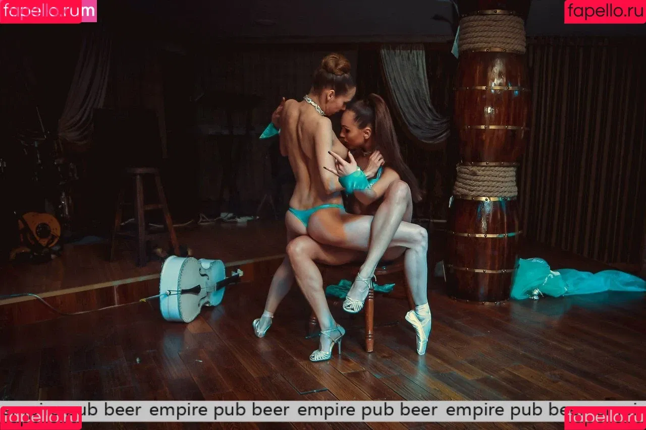 Gogo Stripper Onlyfans Photo Gallery 